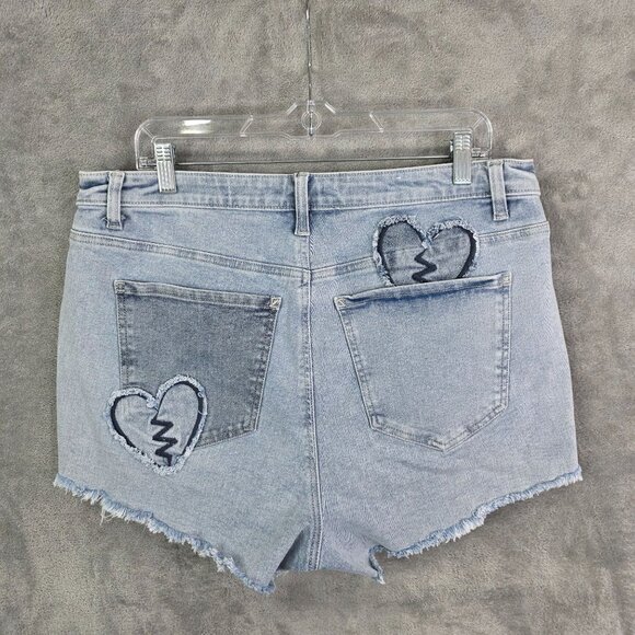 Womens Rue+ Blue Denim Shorts Distressed Heart Appliques Frayed Hem Hi Rise 16 - Picture 6 of 10